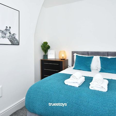 Gilman House By Truestays - 4 Bedroom House In Stoke-On-Trent Etruria المظهر الخارجي الصورة