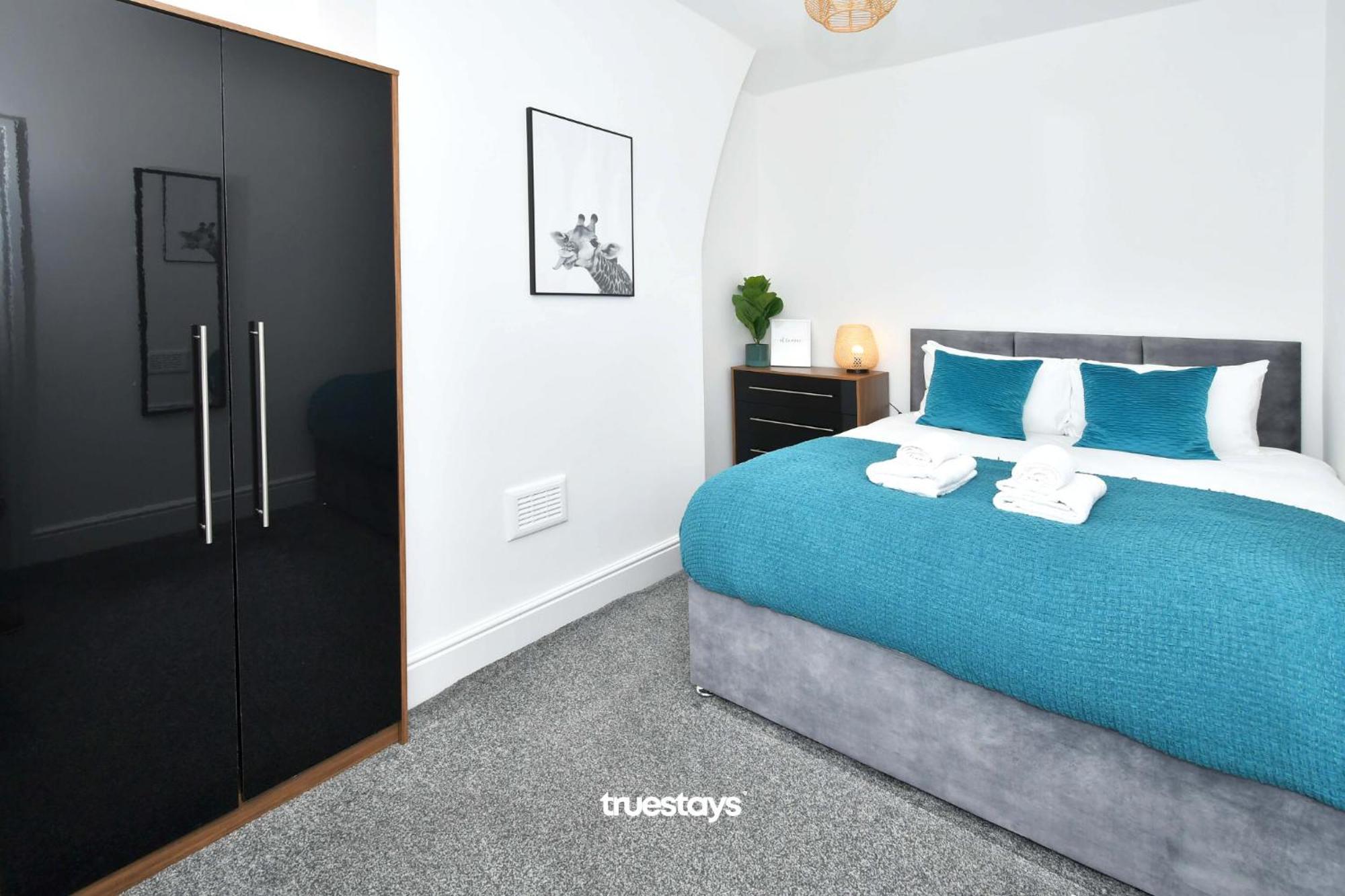 Gilman House By Truestays - 4 Bedroom House In Stoke-On-Trent Etruria المظهر الخارجي الصورة